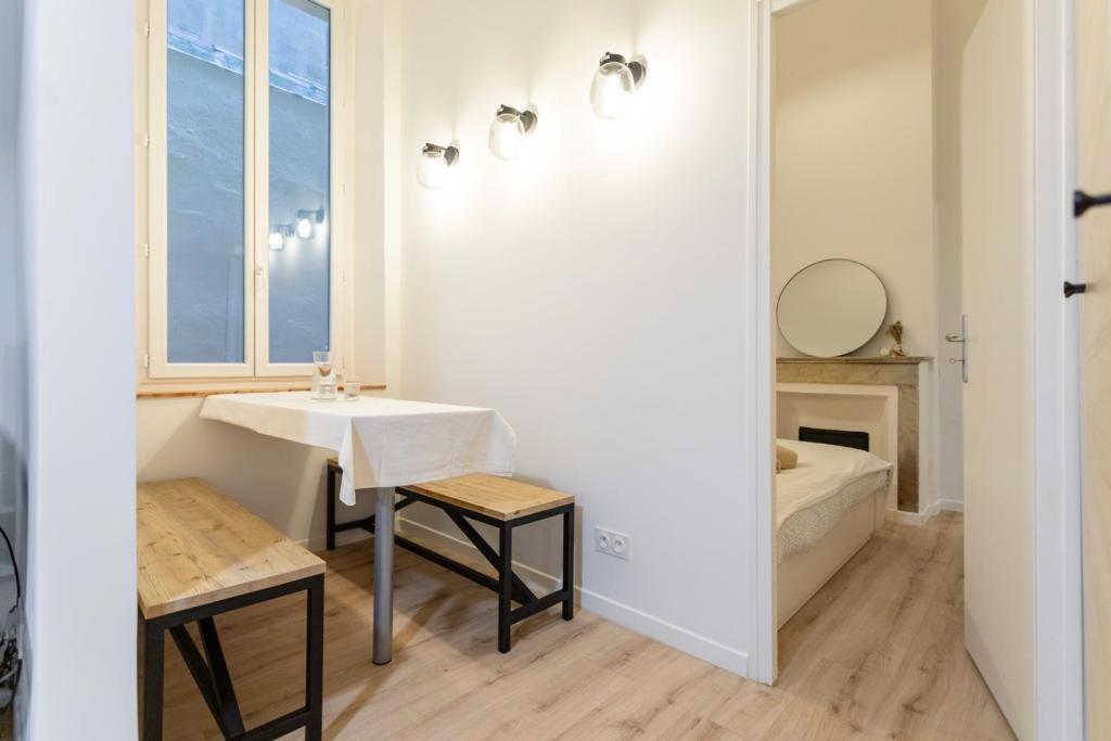 Joliette - T4 Avec Terrasse Appartement *